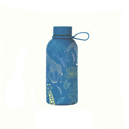 Twiga insulated mini bottle close-up showing giraffe illustration detail — The Art Carte